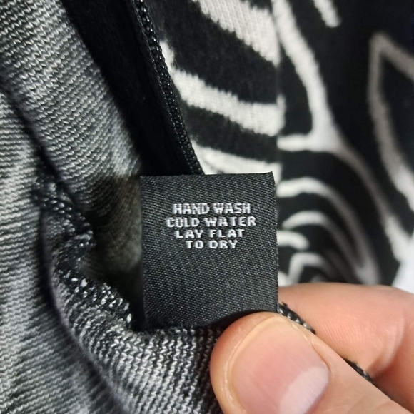 🧡Colleen Lopez My Favorite Things Zebra Striped Zip Up Sweater - Picture 4 of 5